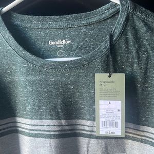 Goodfellow & Co long sleeve T-shirt green large